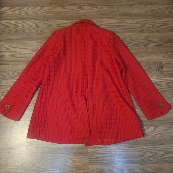 Vintage Red Textured Jacket - Picture 7 of 10